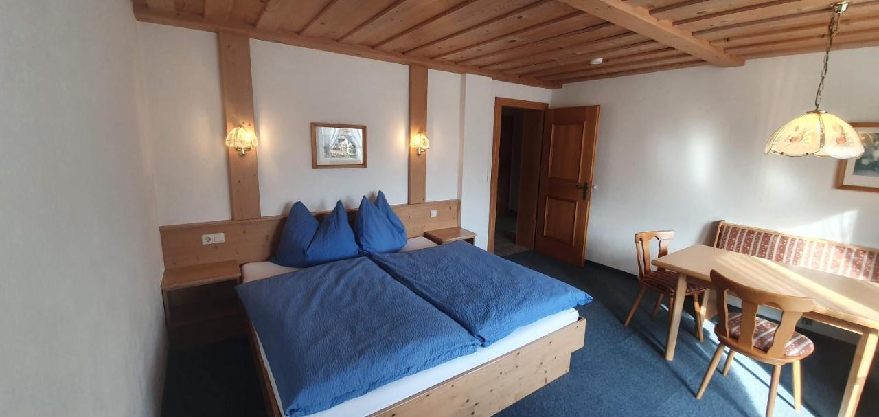Pension Appartements Via Claudia Lermoos Extérieur photo
